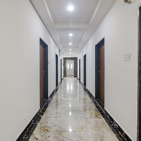 Fabhotel W Grand Suites - Nr Lanco Hills, Manikonda Hyderabad Exterior photo