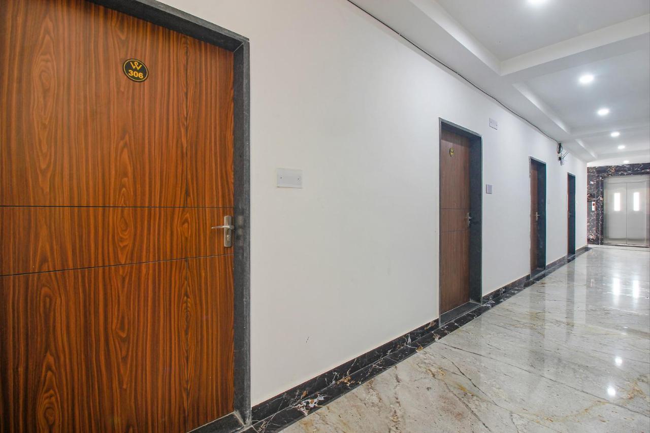 Fabhotel W Grand Suites - Nr Lanco Hills, Manikonda Hyderabad Exterior photo